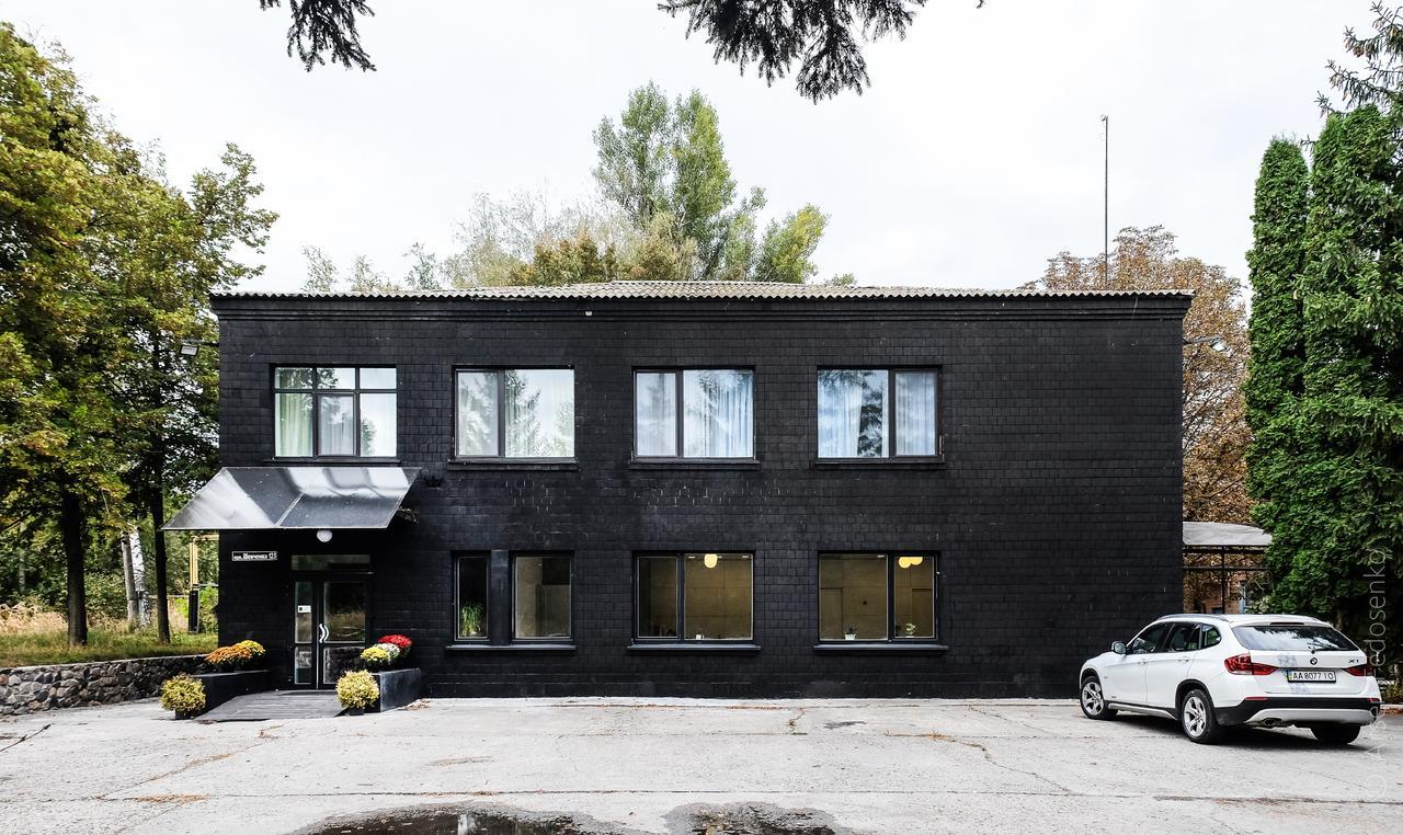 Hotel Black Cube Tripolye Eksteriør bilde